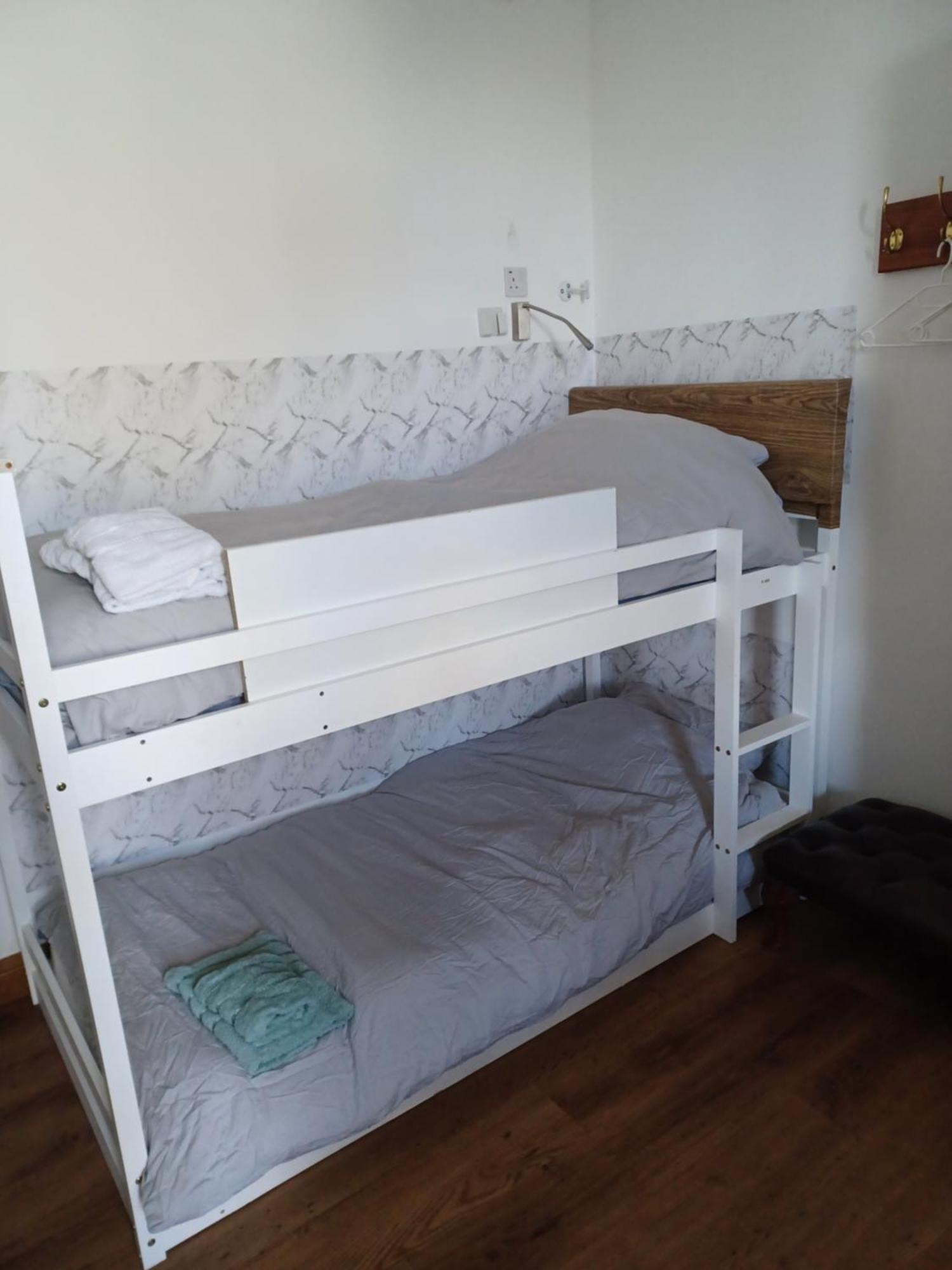 דגלאס Voyage Hostel - Ensuite Family Rooms With Shared Kitchen מראה חיצוני תמונה